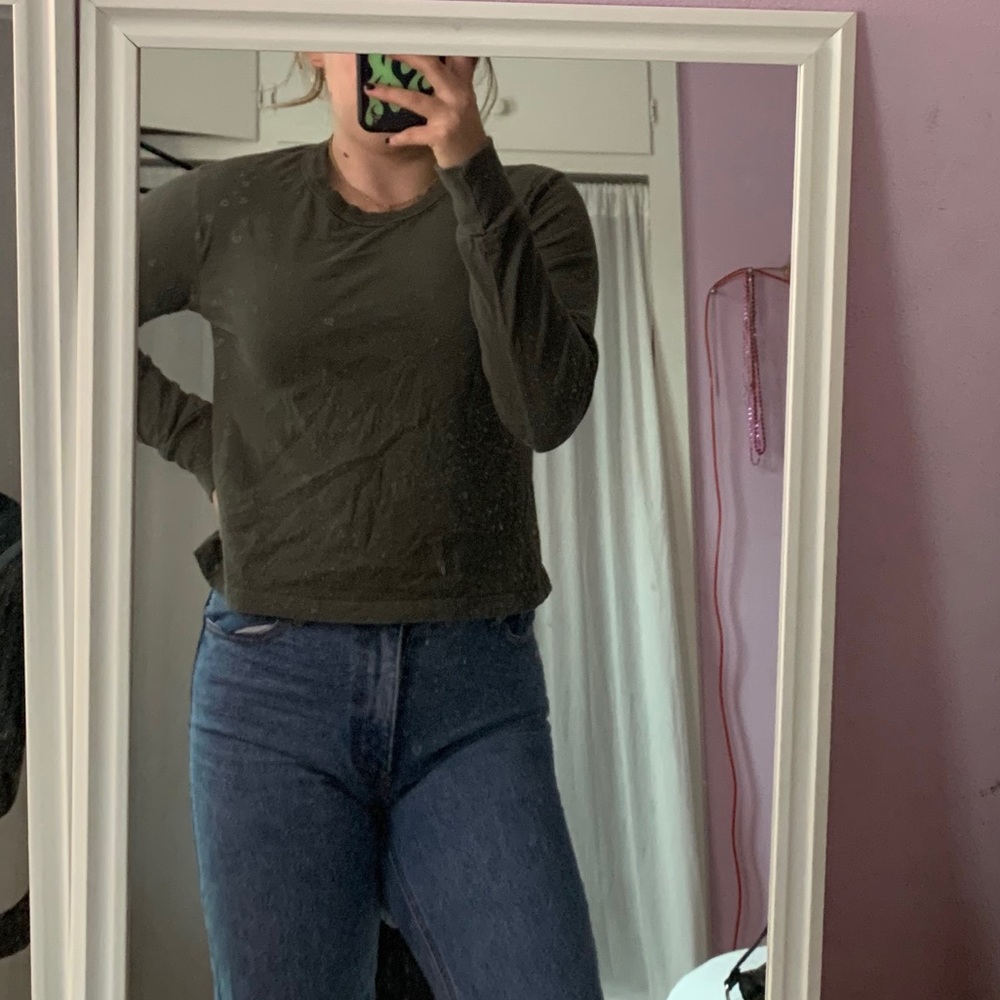 brandy melville long sleeve t-shirt